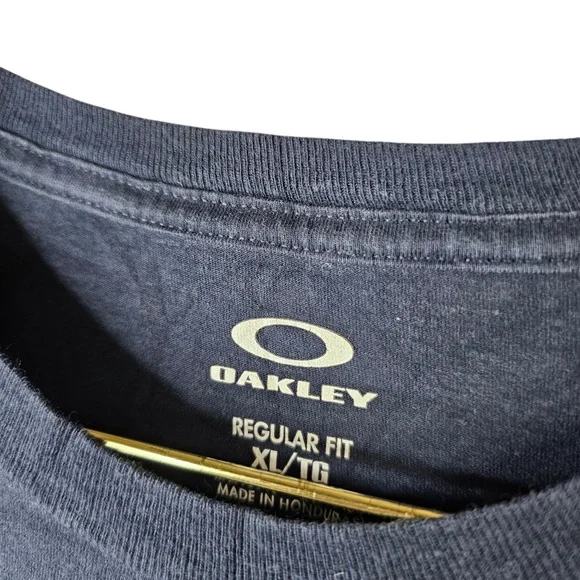 Oakley Men's XL Navy Regular Fit Graphic T-Shirt - Streetwear Tee - Picture 4 of 5